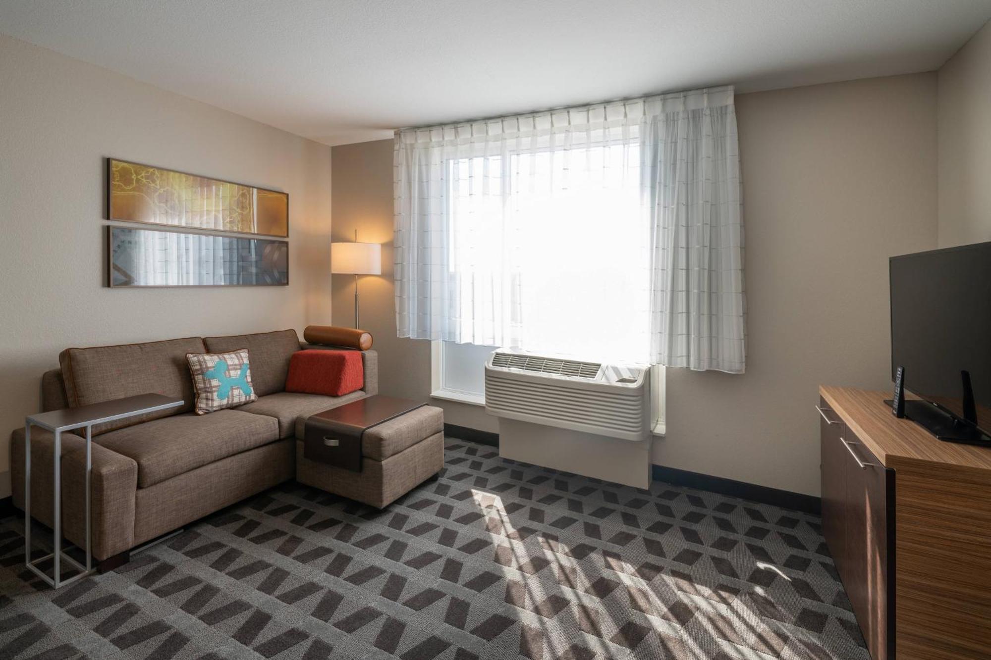 Towneplace Suites By Marriott Milwaukee Oak Creek Exterior foto