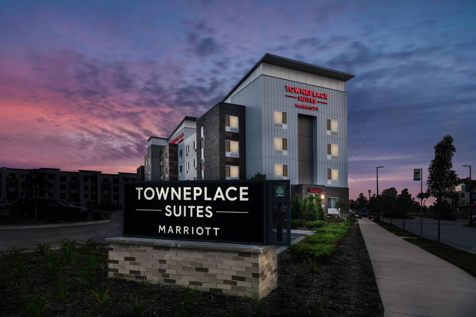 Towneplace Suites By Marriott Milwaukee Oak Creek Exterior foto