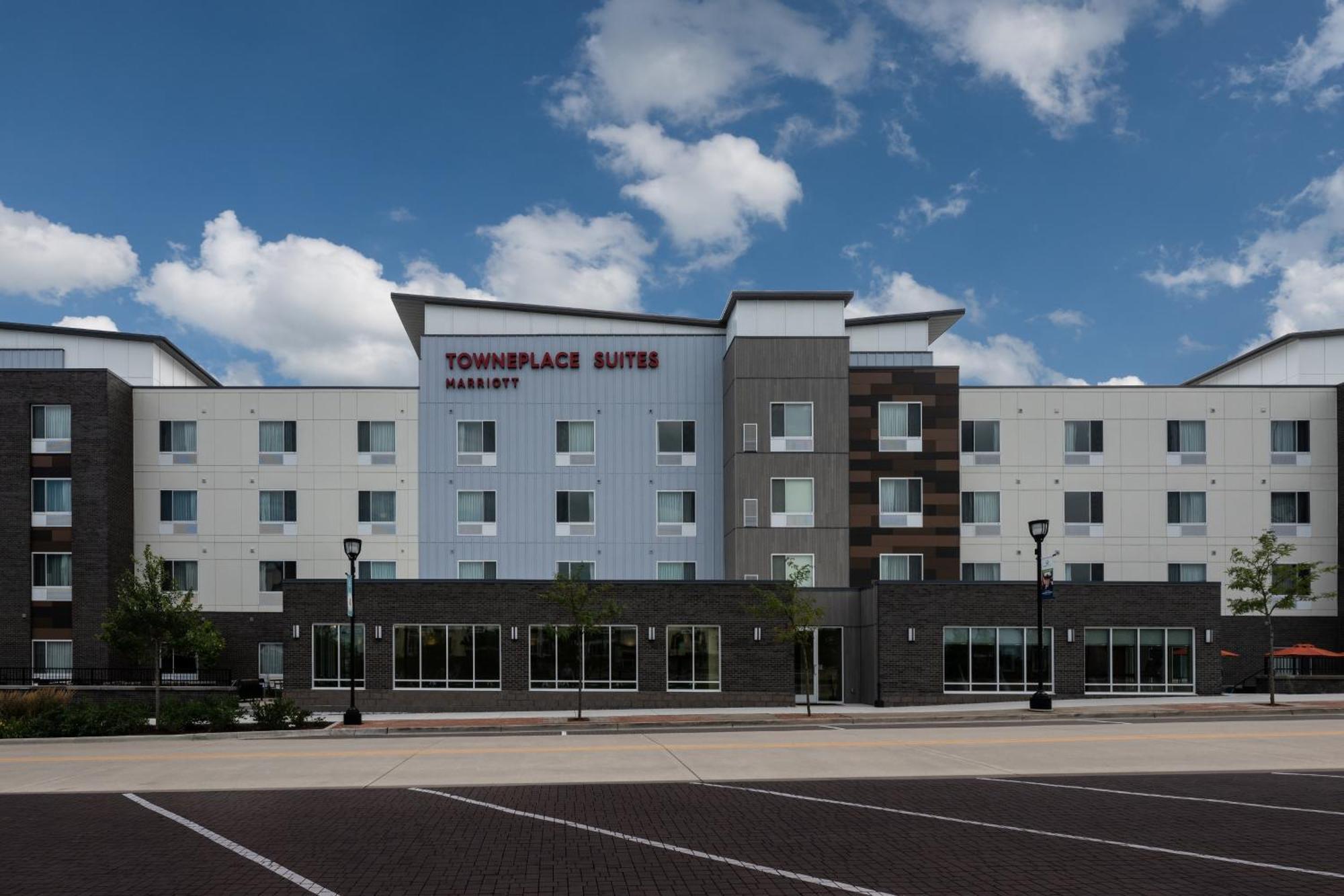 Towneplace Suites By Marriott Milwaukee Oak Creek Exterior foto